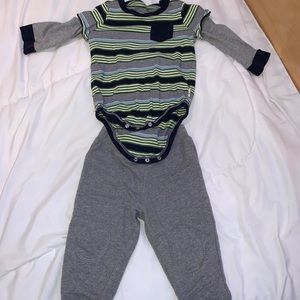 Set of sweatpants and long sleeve